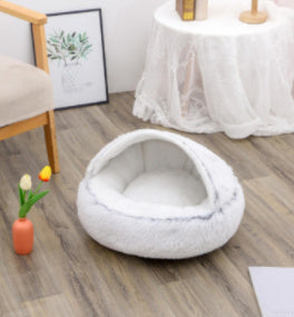 SnuggleNest™ 2-in-1 Pet Bed – Cozy Winter Bed for Cats & Dogs